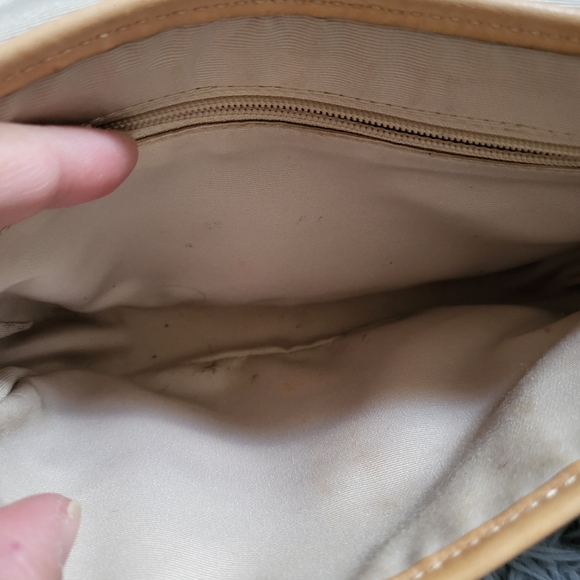 SOLD Coach shoulder/crossbody bag - Picture 4 of 9